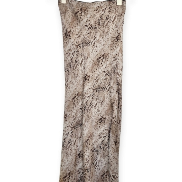 Forever New long skirt 100% slinky viscose pencil style size 6 - Picture 5 of 9